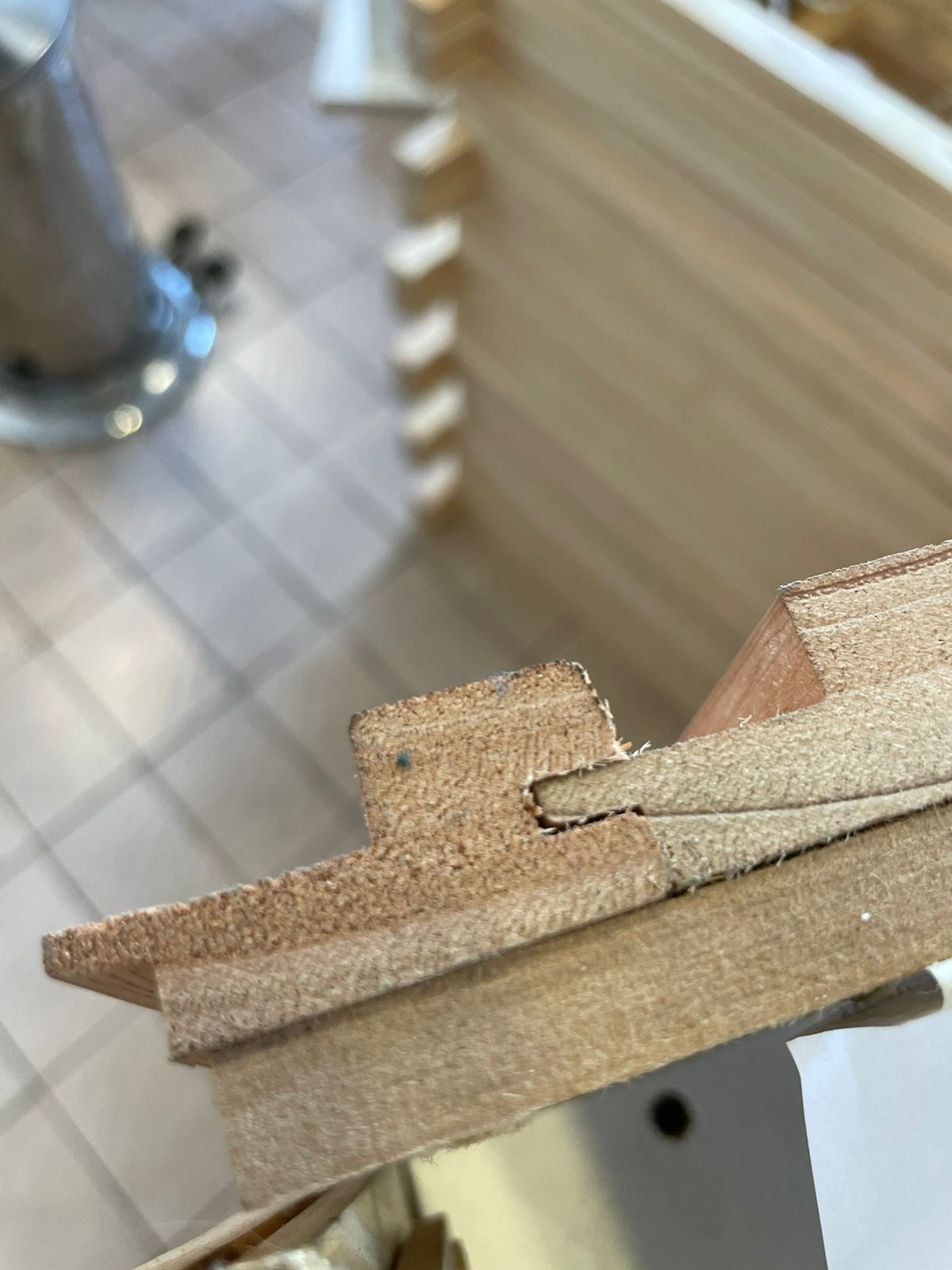 ALISTONADO MDF PRE-PINT 9X160X2600MM LISO (2.49M2) 6 TABLAS - Image 2